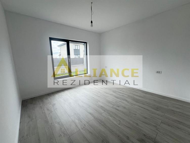 Casă individuală cu 3 camere cu Canalizare în Berceni
