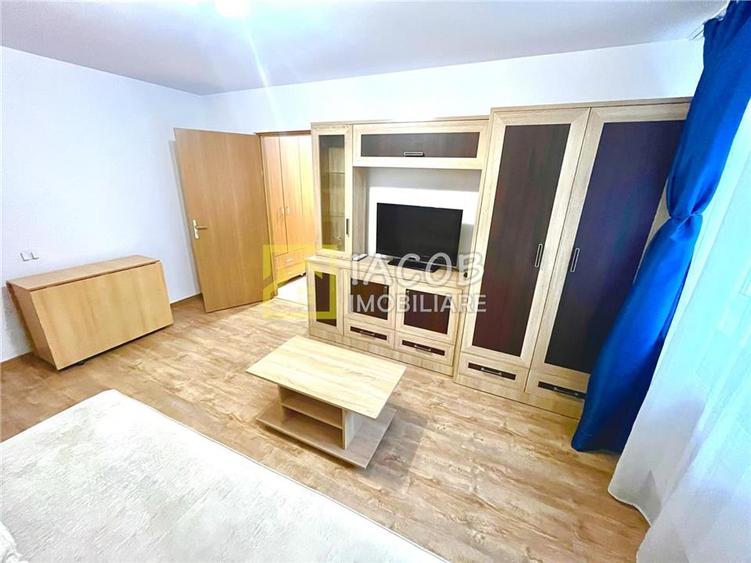 Apartament cu 2 camere decomandat, mobilat în 9 Mai