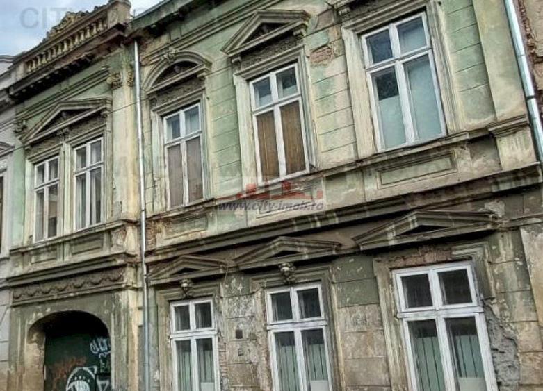 Casă individuală cu 25 camere decomandat cu Canalizare în Armeneasca
