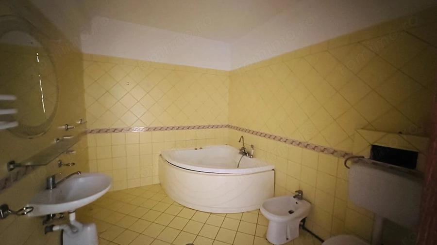 Casă cu 21 camere cu Teren 783 Mp în Chiajna