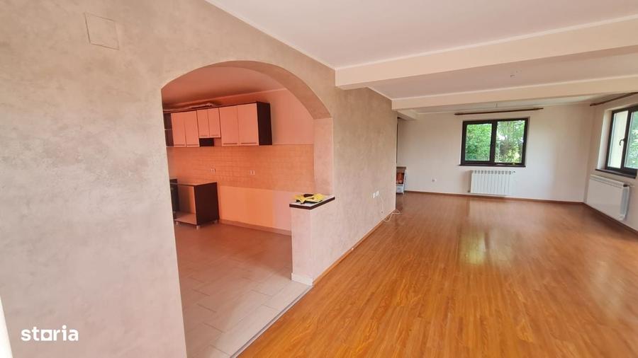 Casă cu 4 camere în Sfântu Ilie
