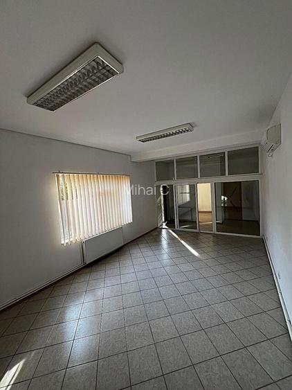 Cladire P+1 de INCHIRIAT 100 MP + curte + magazie 30 MP | str. Crizantemelor