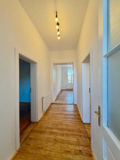 Apartament cu 3 camere semidecomandat în Bălcescu