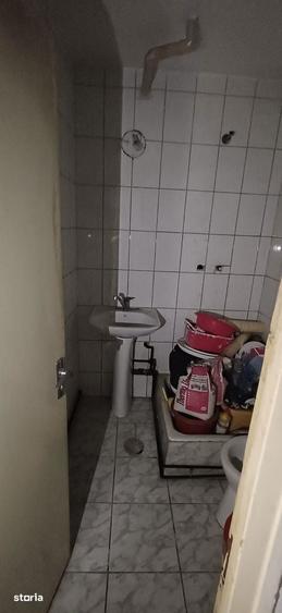Apartament cu 4 camere decomandat în Orașul Vechi