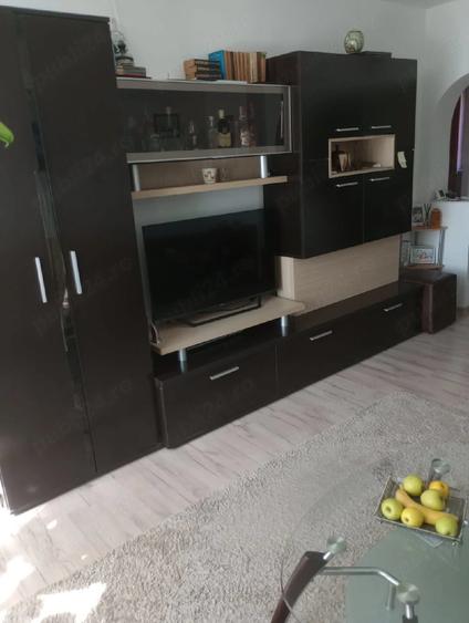 Apartament cu 3 camere decomandat în Agigea