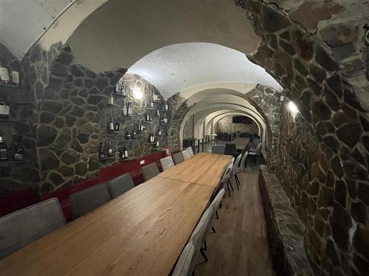 Spațiu comercial, de 277 mp, în Ultracentral