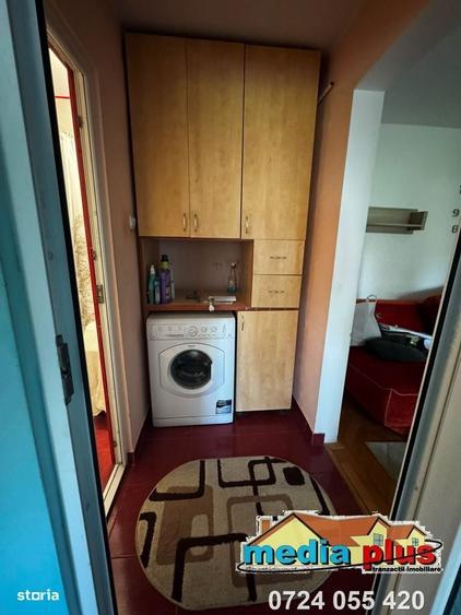 Apartament cu 2 camere semidecomandat în Sârbi