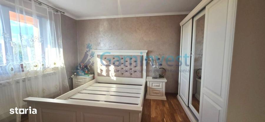 Casă cu 5 camere cu Teren 2690 Mp în Central