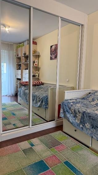 Apartament cu 5 camere decomandat, mobilat în Pantelimon