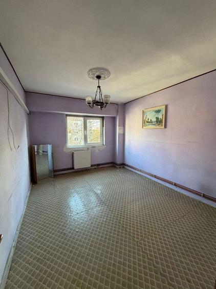 Apartament cu 2 camere decomandat în Sud