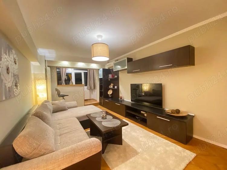 Apartament cu 3 camere decomandat în Ultracentral