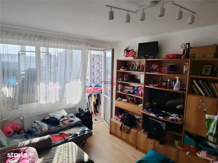Apartament cu 2 camere semidecomandat în Iancului