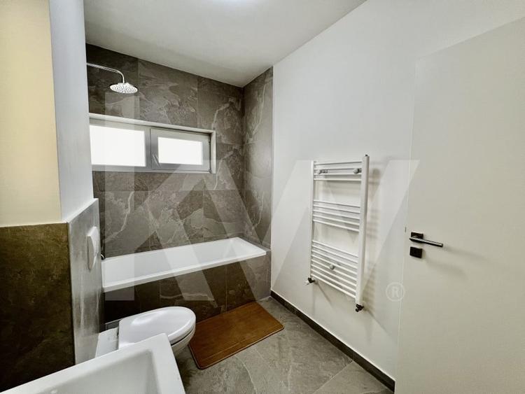 Penthouse 4 camere - mobilat si utilat, intabulat - 36