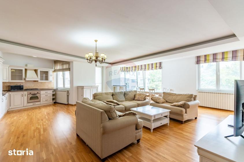 Apartament cu 4 camere în Herăstrău