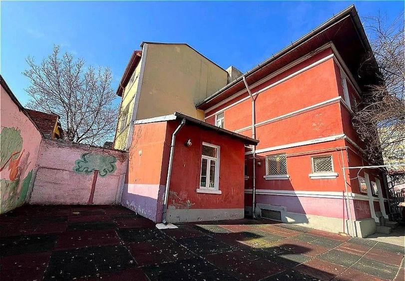 Vanzare vila  S+P+E+Pod mansardabil | Vatra Luminoasa - Scoala 49 | teren 221 mp - 1