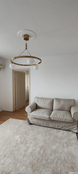 Apartament cu 2 camere la 5 minute de metrou 1 Dec. - 6