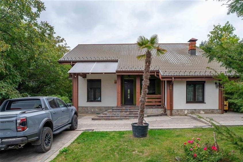 Vila individuala exclusivista cu teren generos in Bucium, Iasi - 3