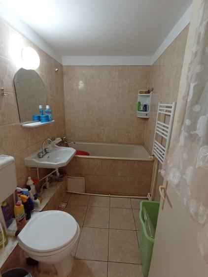 Apartament 3 camere  decomandat CUG-BRD, etaj intermediar - 11