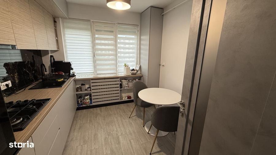 Apartament cu 3 camere în Alexandru cel Bun