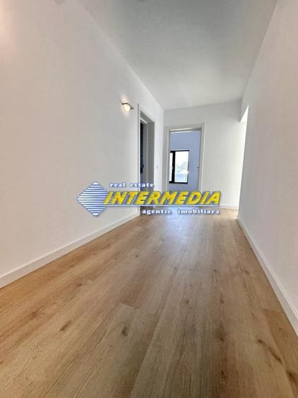 CASA NOUA I 90 MP I FINISATA LA CHEIE I ASFALT I TOATE UTILITATILE I - 4