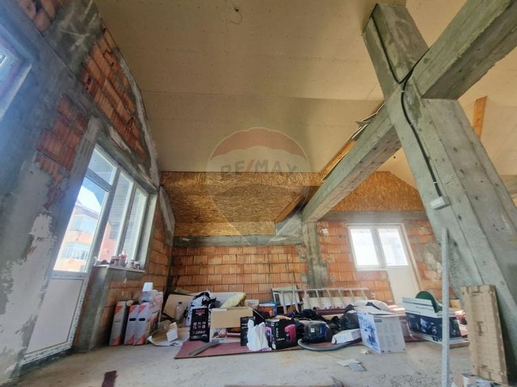 Spațiu generos in Piatra Neamt - perfect pentru afacerea ta - 13