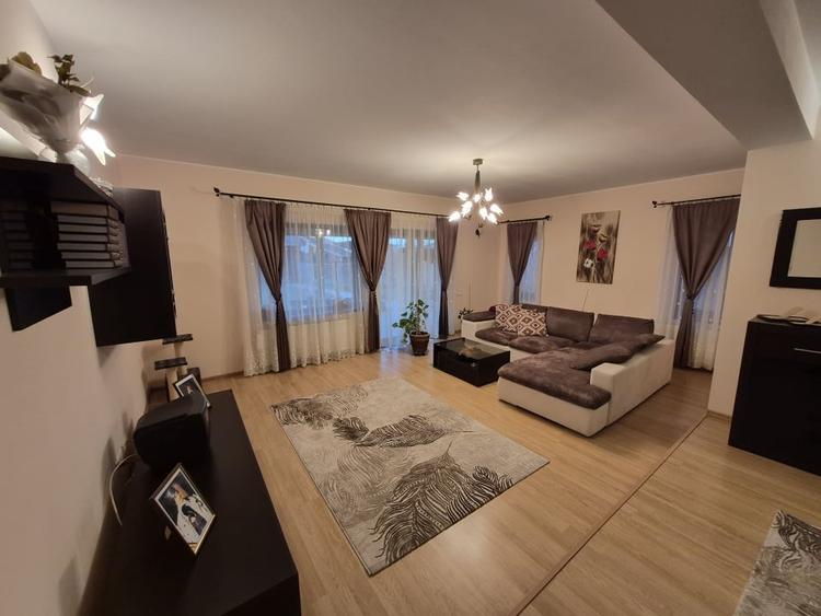 Casa 173mp utili,4 camere,Zona Dumbravita - 1