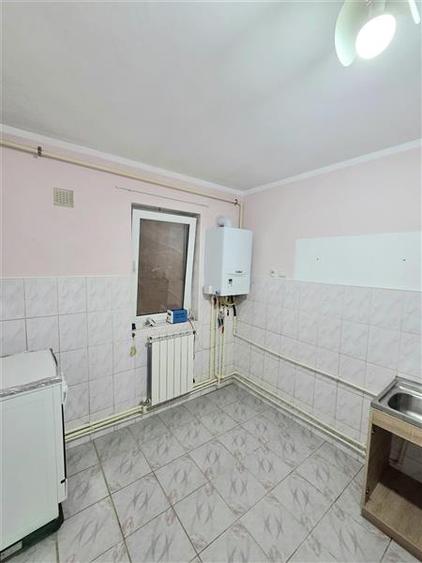 Apartament 3 Camere, Decomandat Macul Rosu - 5