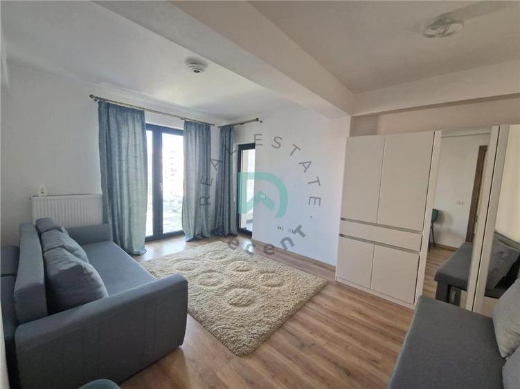 Apartament cu 2 camere decomandat în Tractorul