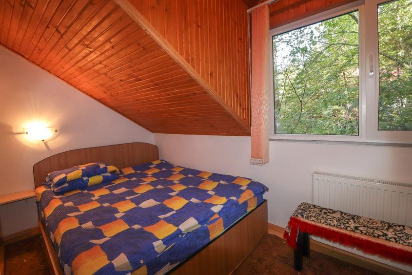 Sinaia, Cumpatu, Vila De Vanzare, Cu Vedere Deosebita Spre Muntii Bucegi!!! - 4