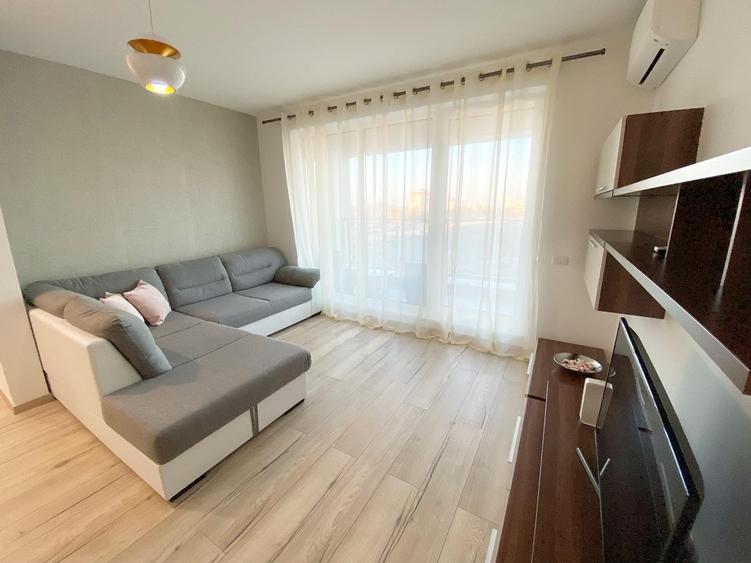 Apartament cu 2 camere decomandat în Sisești