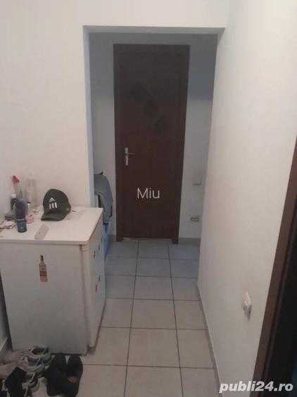 Vand apartament 3 camere