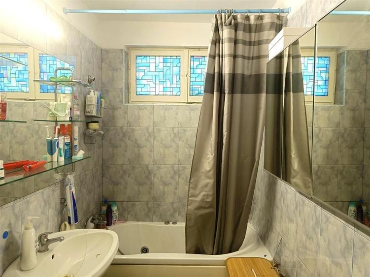 Vanzare apartament 3 camere | Piata Iancului metrou | centrala proprie | etaj 3/ - 4