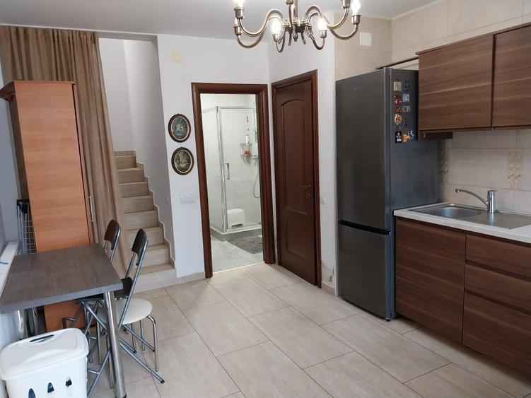 Proprietar vând vilă giulesti sector 1 - 4