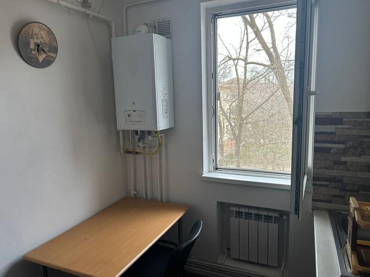 Apartament de 2 camere, decomandat, zona Tudor Vladimirescu - 7