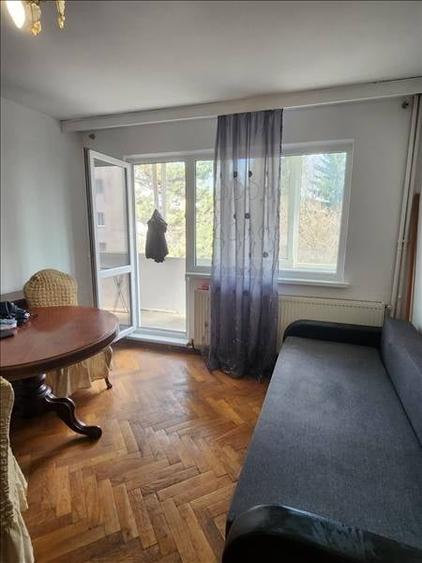 Vanzare apartament 2 camere zona Gemenii - 1