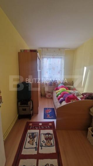 Apartament cu 3 camere Astra, etaj 1, beci, decomandat