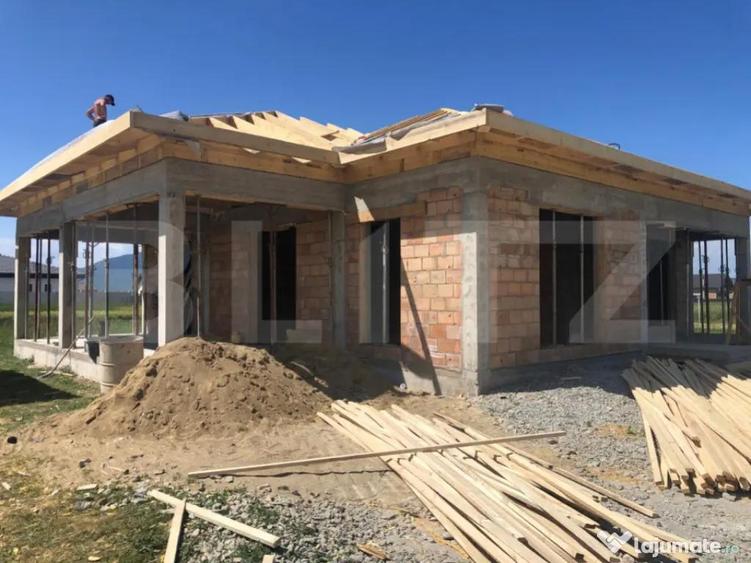 De vanzare, casa in Cristian, nefinalizata - 2