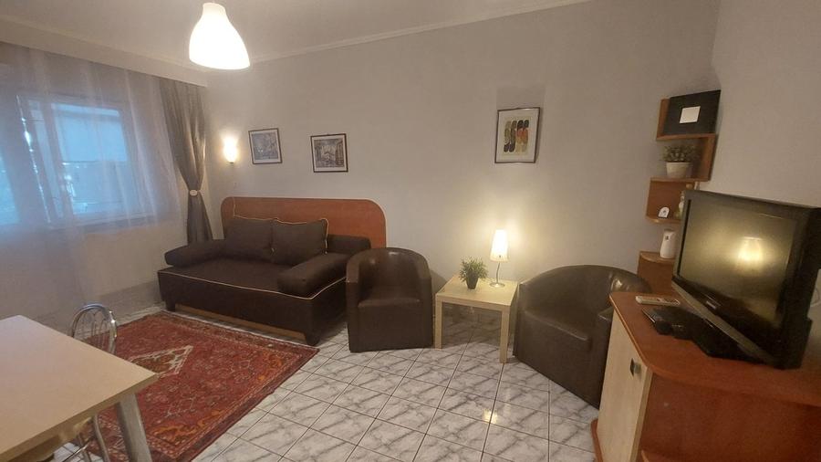 Braila de inchiriat garsoniera zona Mioritei ,renovata,mobilata, - 1