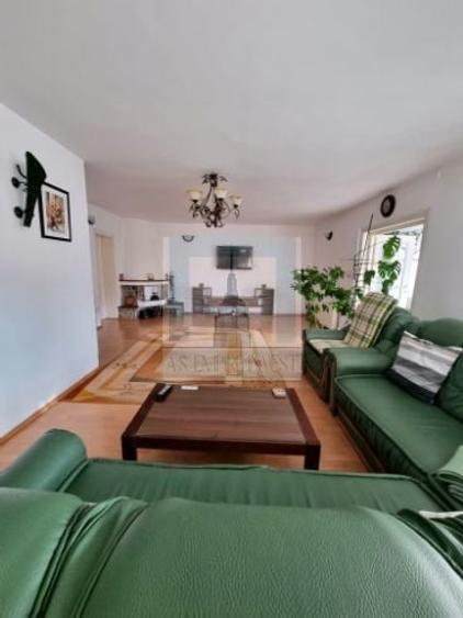 Casa/Villa 10 camere ,322 mp utili, teren 796 mp- zona 7 scari/ Sacele - 4