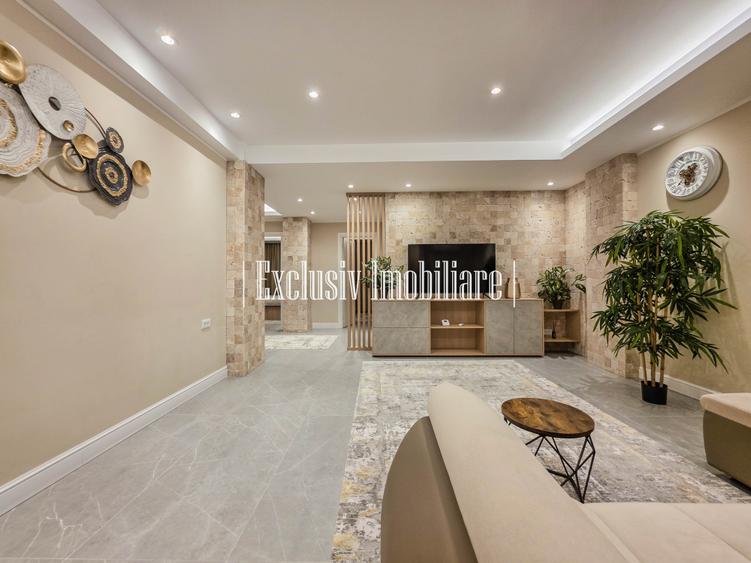 Apartament Decomandat de LUX cu 2xParcare Privata - Vedere la Lac - Palazu Mare - 1