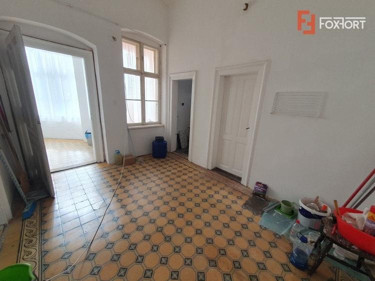 Apartament cu 4 camere decomandat în Fabric