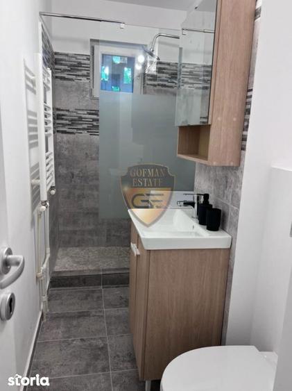 Apartament 3 camere, balcon inchis, KM 4-5, etaj 4 din 5, posibilitate - 6