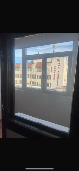 Apartament de vânzare - 1