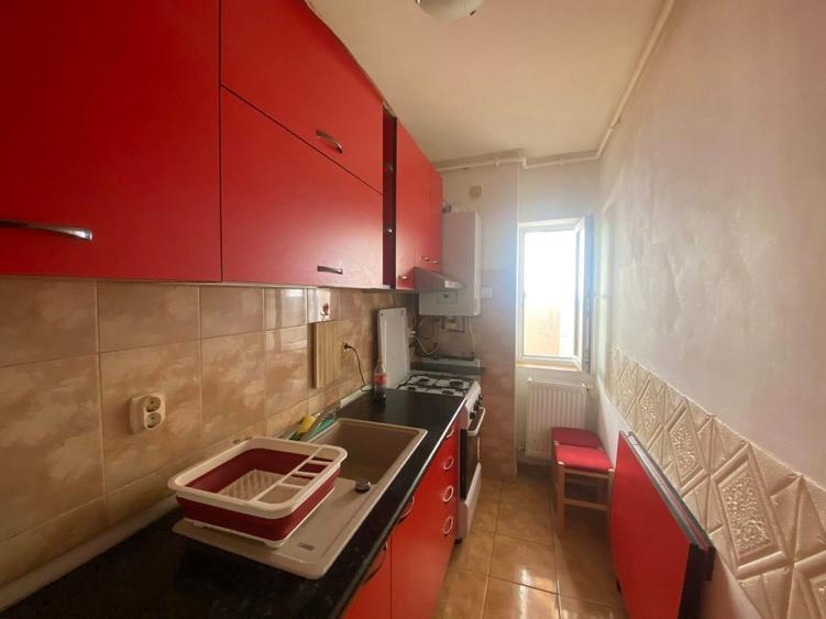 Apartament modest 2 camere de inchiriat zona Cedonia - Str Aleea Haiducului - 1