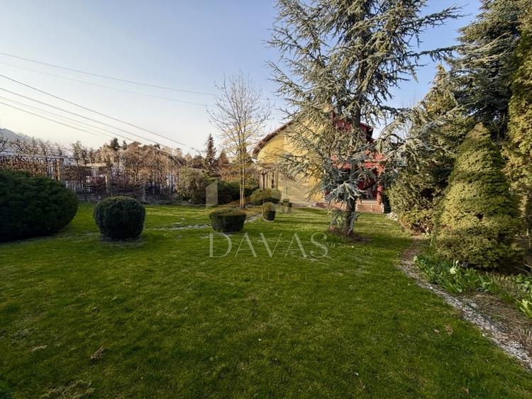 Casă individuala elegantă cu grădină superbă – perfectă pentru relaxare - 1