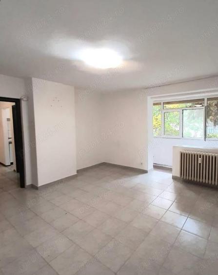 Parter spa?iu liber atelier cabinet birou salon locuit Garsoniera M Romancierilor Bd Timisoara 63 - 1