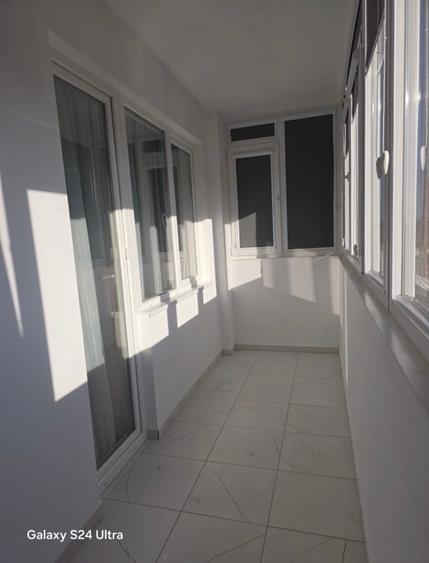 Apartament 3 camere Lux  Centrala Proprie Loc de Parcare - 2