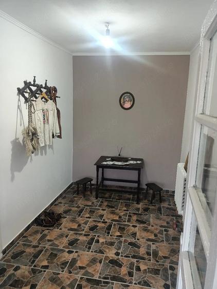Casă cu Teren 2000 Mp în Bujoreni