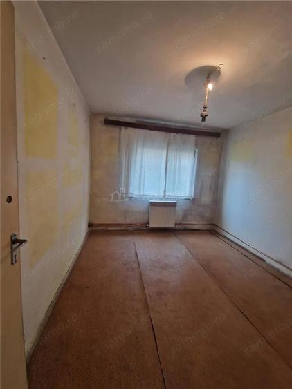 Apartament 4 camere decomandat, etaj 2, CT - Rovine - 5