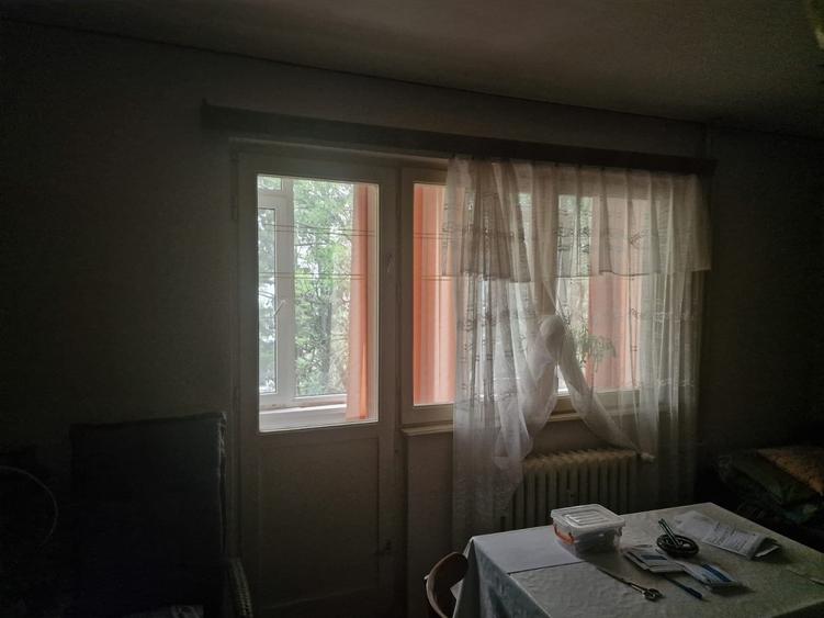 Se vinde in Nord apartament semidecomandat cu doua camere  pret 48000 euro neg - 10